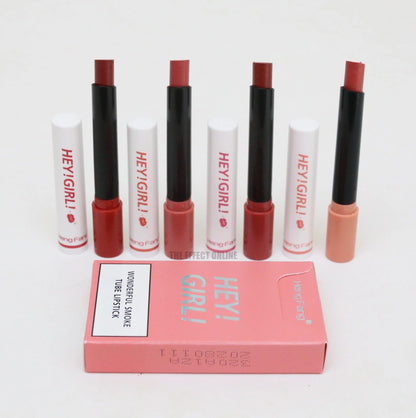 4-in-1 Trending Lipstick Set – Cigarette-Shaped Matte Lipsticks, Long-Lasting, Easy to Apply, Non-Sticky & Fade-Resistant Lip Gloss for Makeup Lovers
